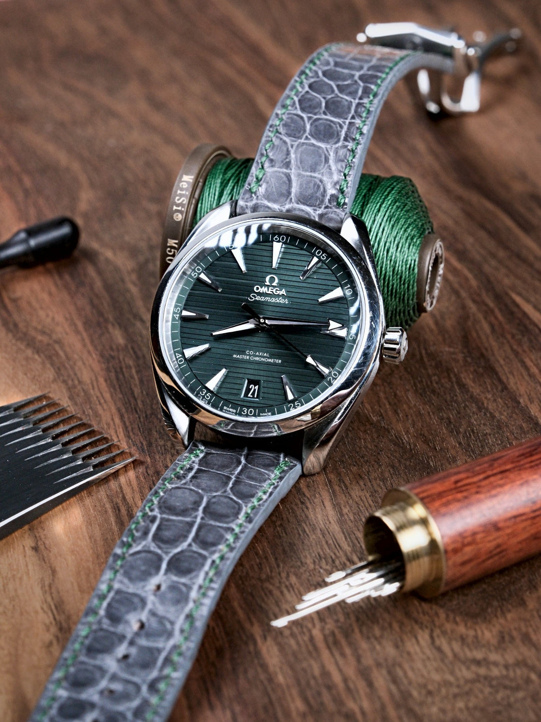 Shiny alligator leather strap for Omega Speedmaster & Seamaster – handmade by Atelier Taha