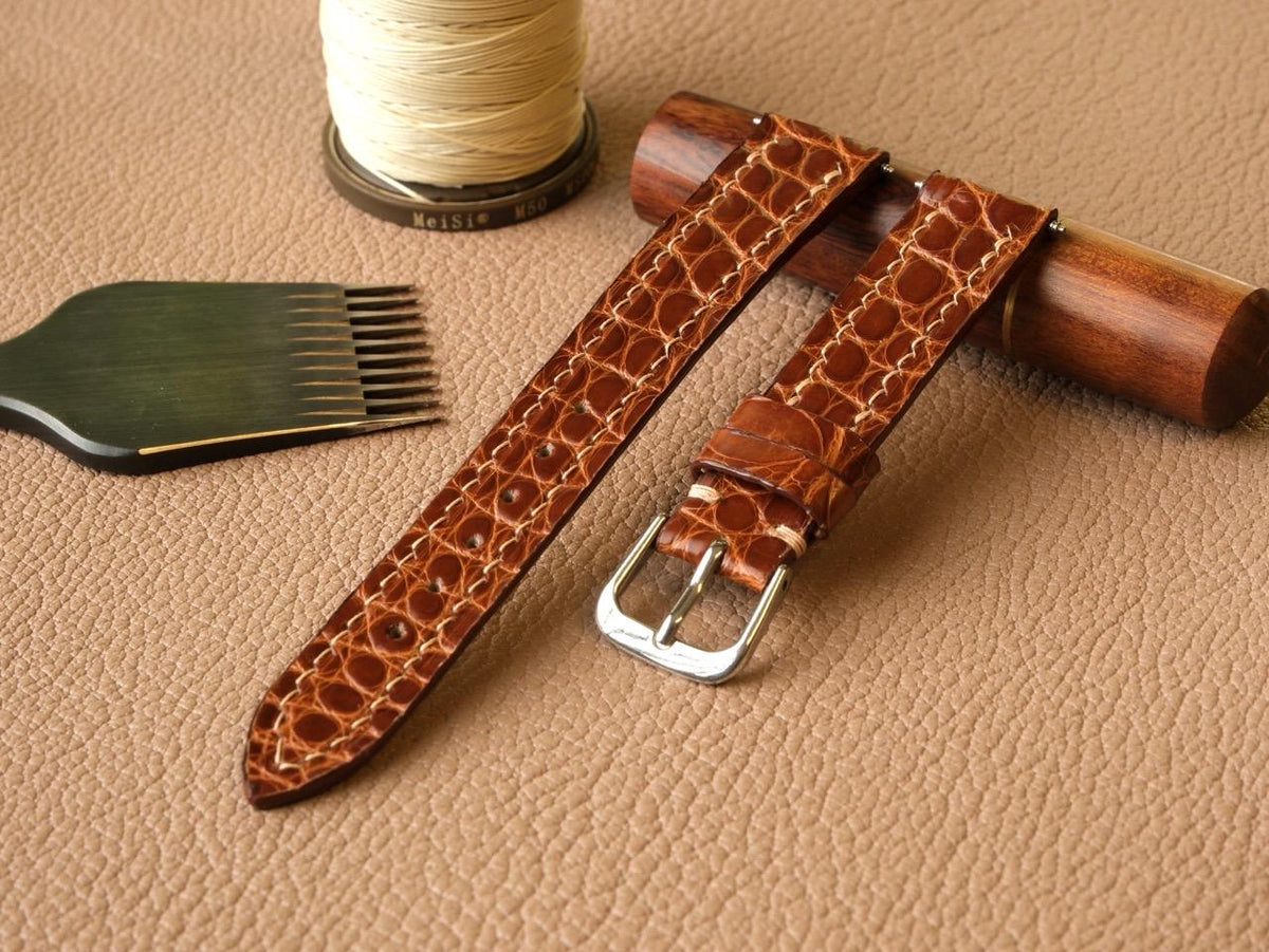Maßgeschneidertes Cartier Tank Lederuhrenarmband – handgefertigtes glänzendes Alligatorlederarmband