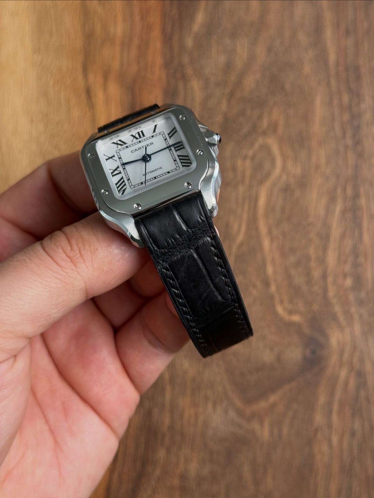 Cartier Santos Lederarmband WSSA (Medium & Large) – großgenarbtes Alligatorleder, kompatibel mit Schnellwechselsystem