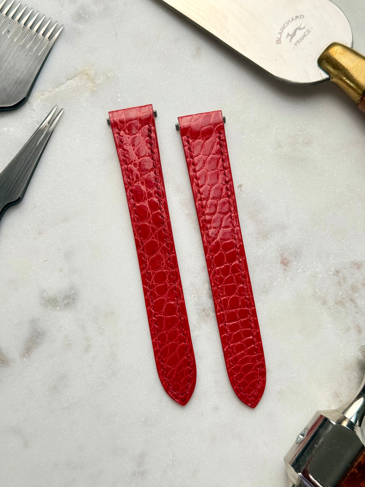 Cartier Santos 100 Lederarmband (M & XL) – glänzendes Alligatorleder